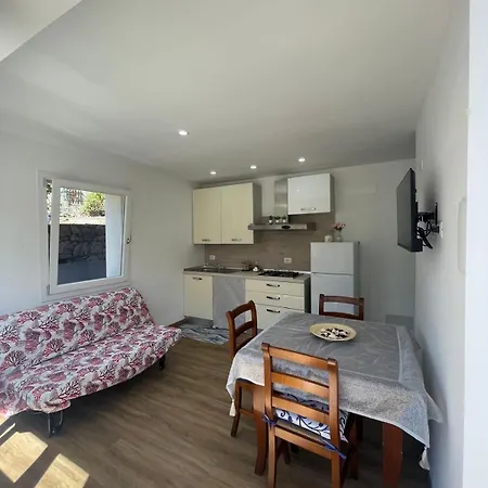 Rosmarino Sea View Apartamento *